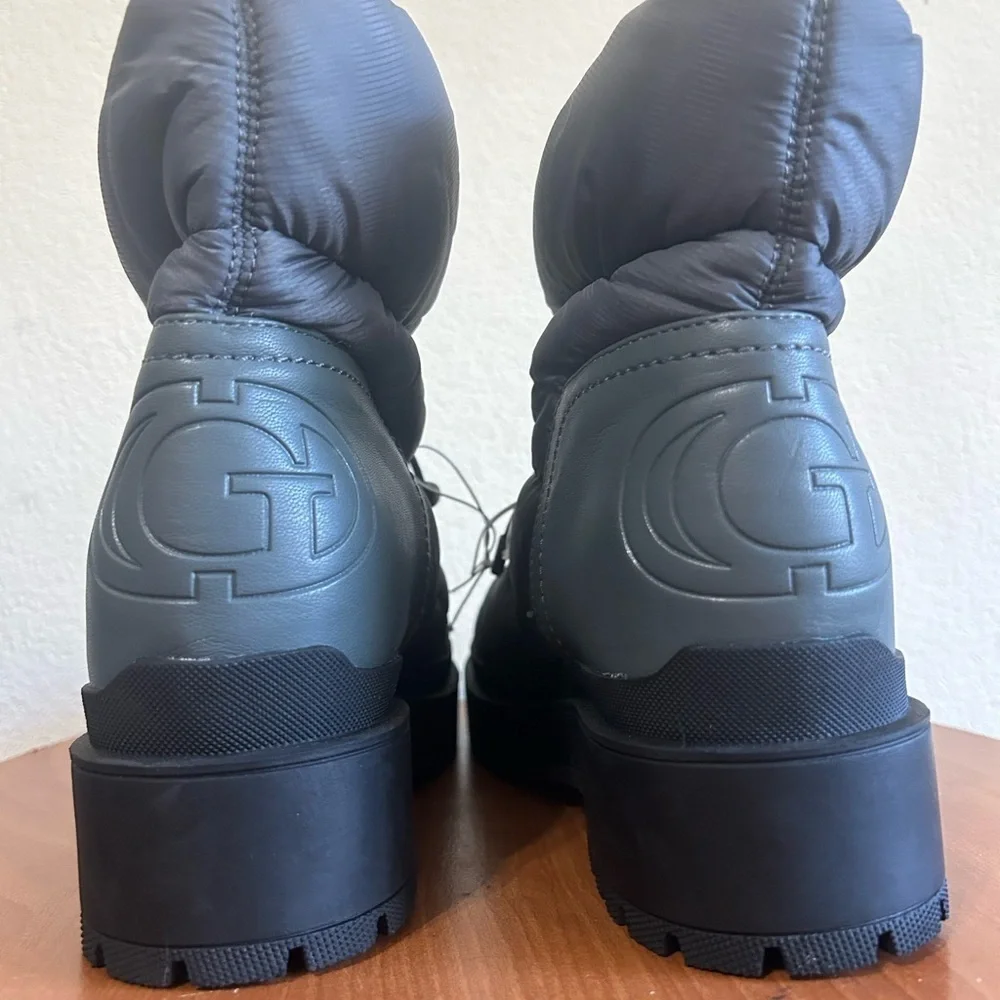 GUESS Leeda 2 Gray Cold Weather Booties Sz 8 Dark Gray Puffer Style Toggle Women